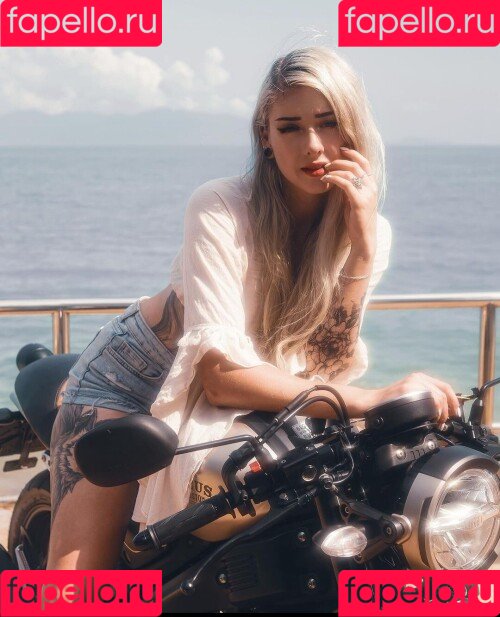 Farbenfuchs Onlyfans Photo Gallery 