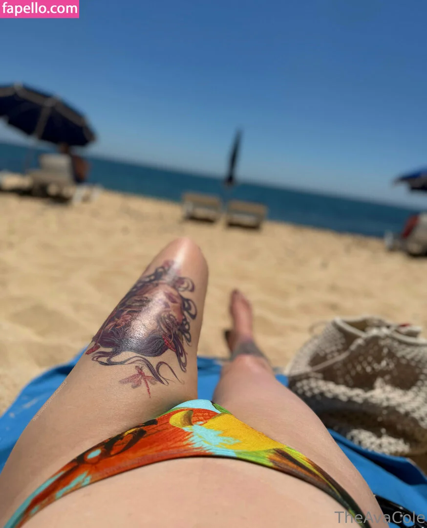 theavacole Onlyfans Photo Gallery 