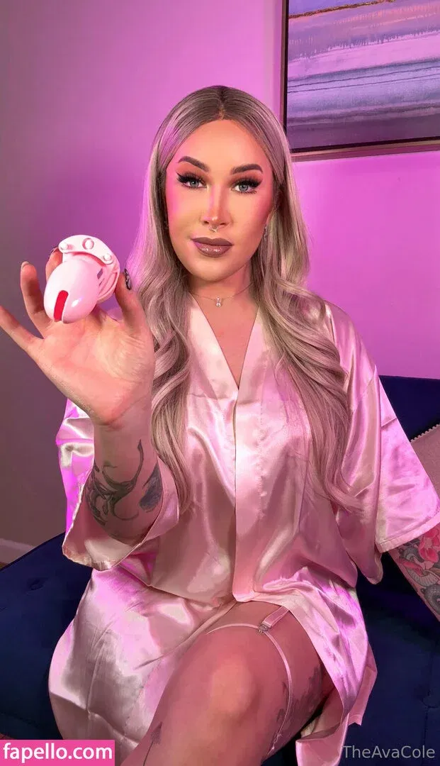 theavacole Onlyfans Photo Gallery 