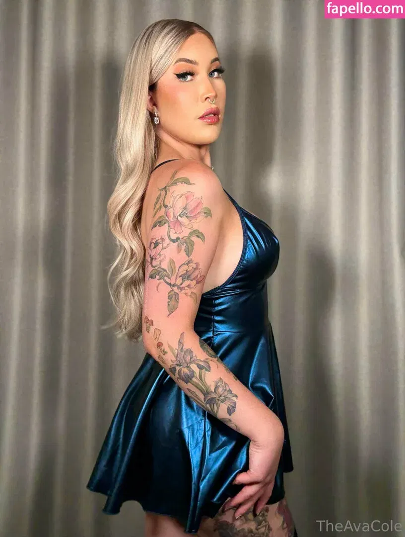 theavacole Onlyfans Photo Gallery 