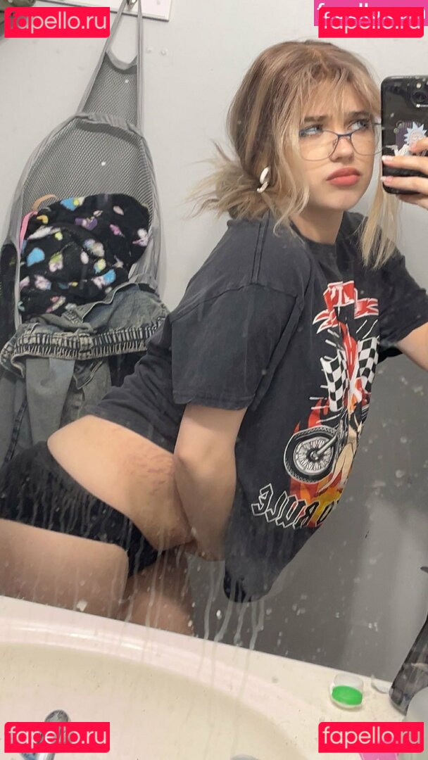 justacosplayer19 Nude Onlyfans Photo 4