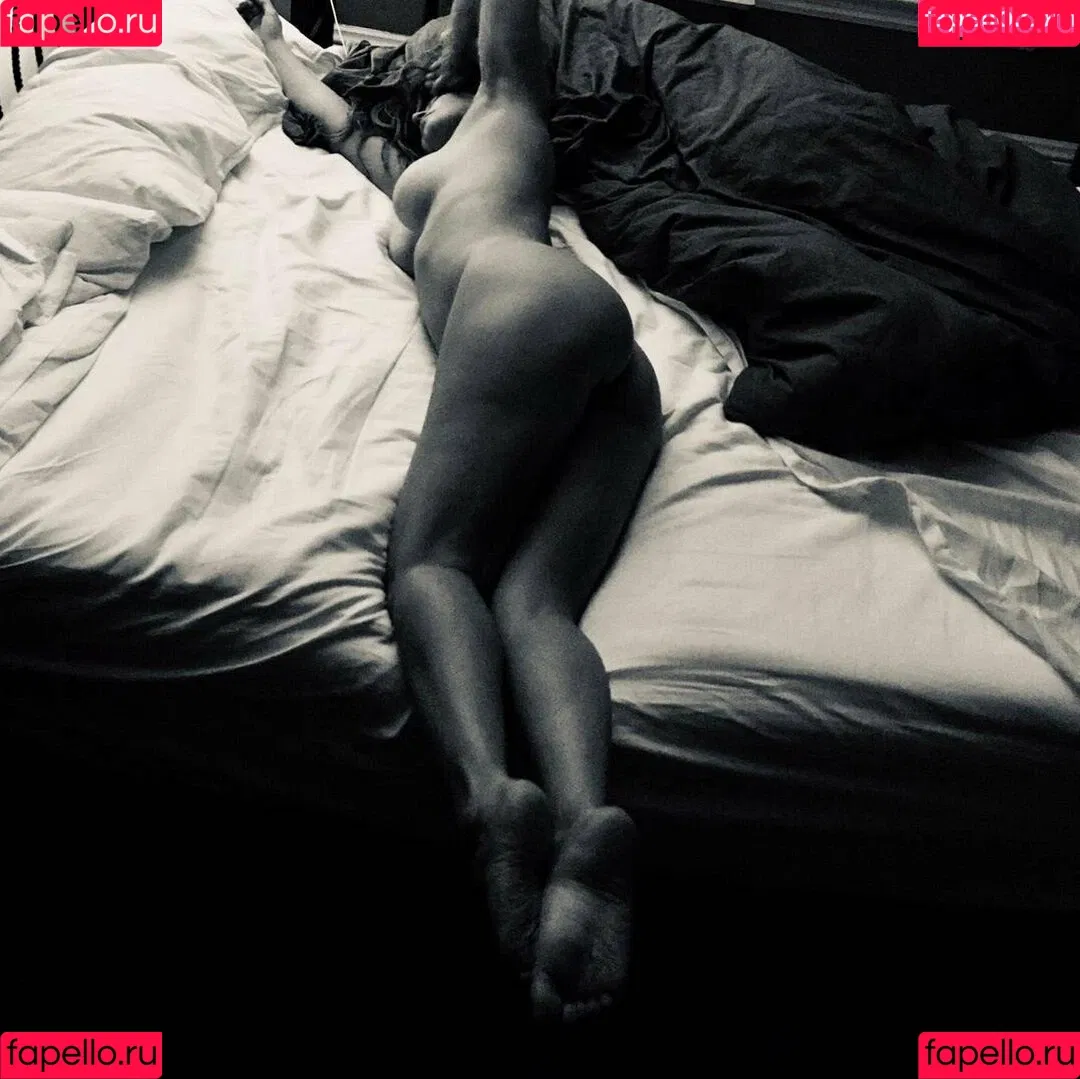 Sensual Hottie Onlyfans Photo Gallery 