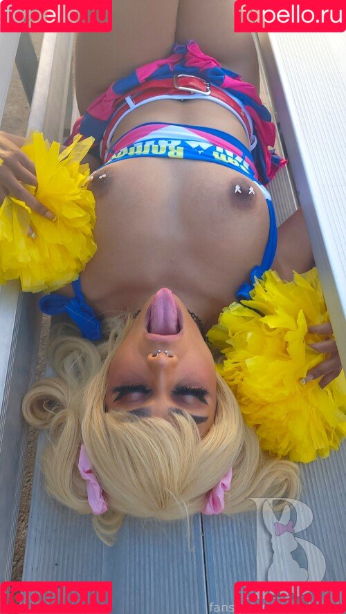 ambiyah Onlyfans Photo Gallery 