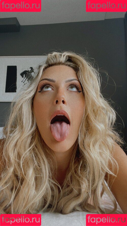 ambiyah Onlyfans Photo Gallery 