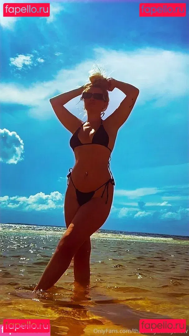 thaslinkytwinkyshow Onlyfans Photo Gallery 