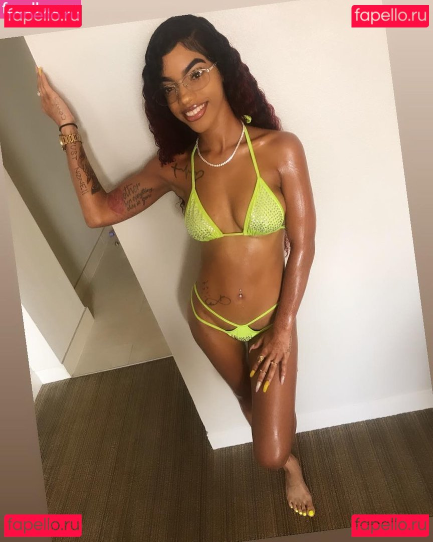Rozay Molly Nude Onlyfans Photo 25