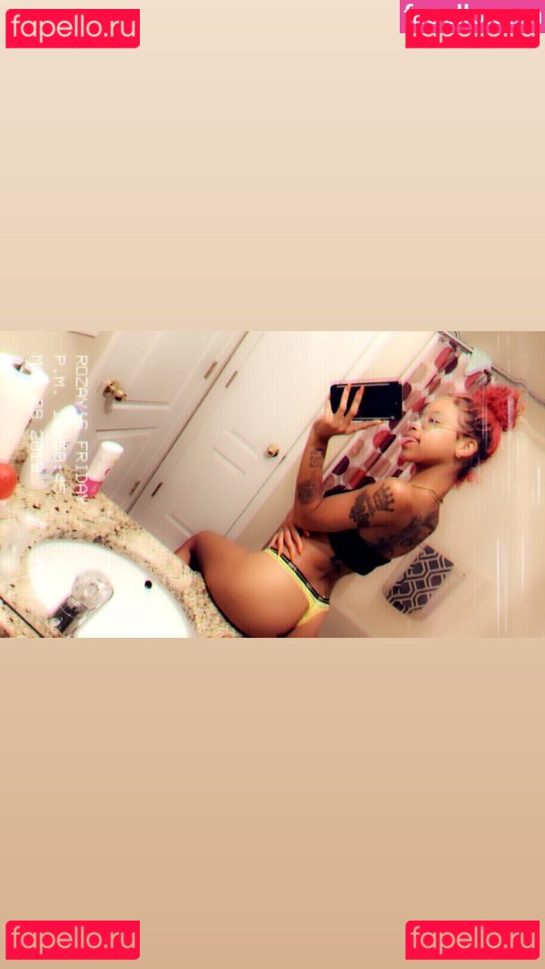 Rozay Molly Nude Onlyfans Photo 13