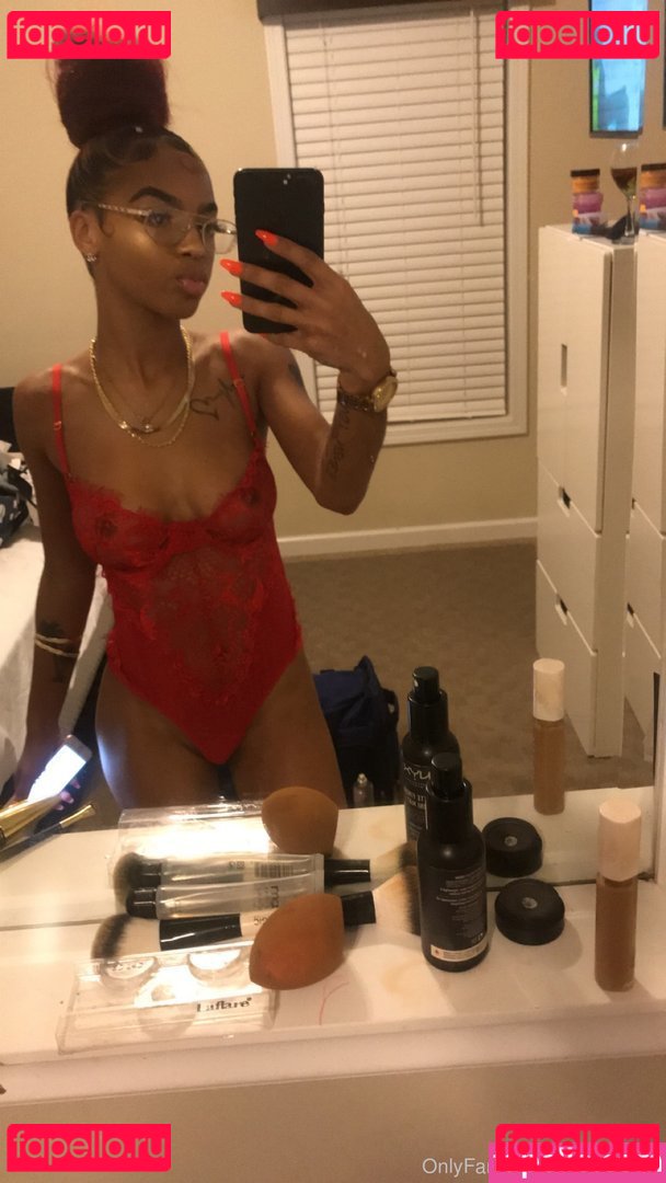 Rozay Molly Nude Onlyfans Photo 10
