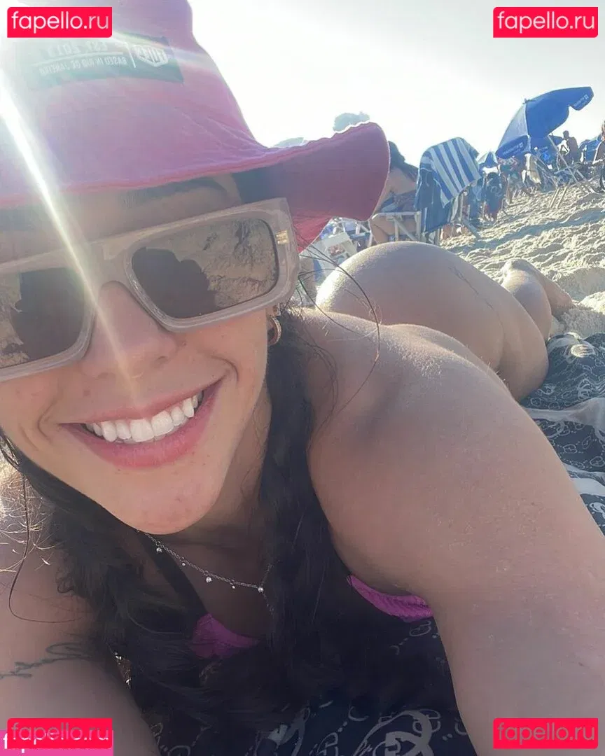 Amira Daher Onlyfans Photo Gallery 