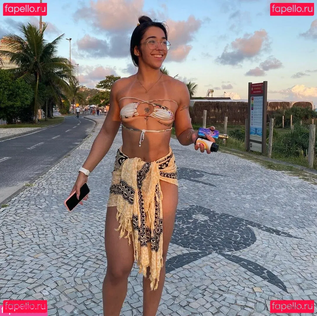 Amira Daher Onlyfans Photo Gallery 