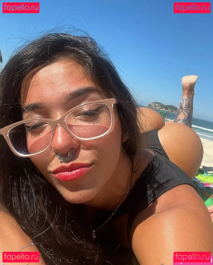 Amira Daher Onlyfans Photo Gallery 