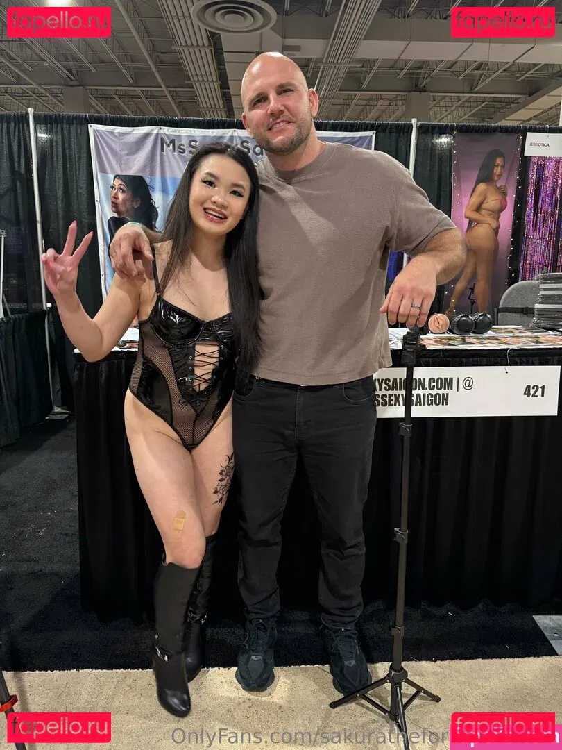 sakuratheforbiddenfruit Onlyfans Photo Gallery 