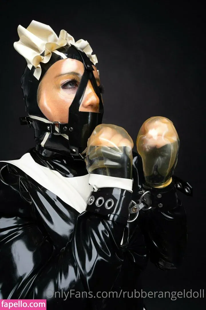 rubberangeldoll Onlyfans Photo Gallery 