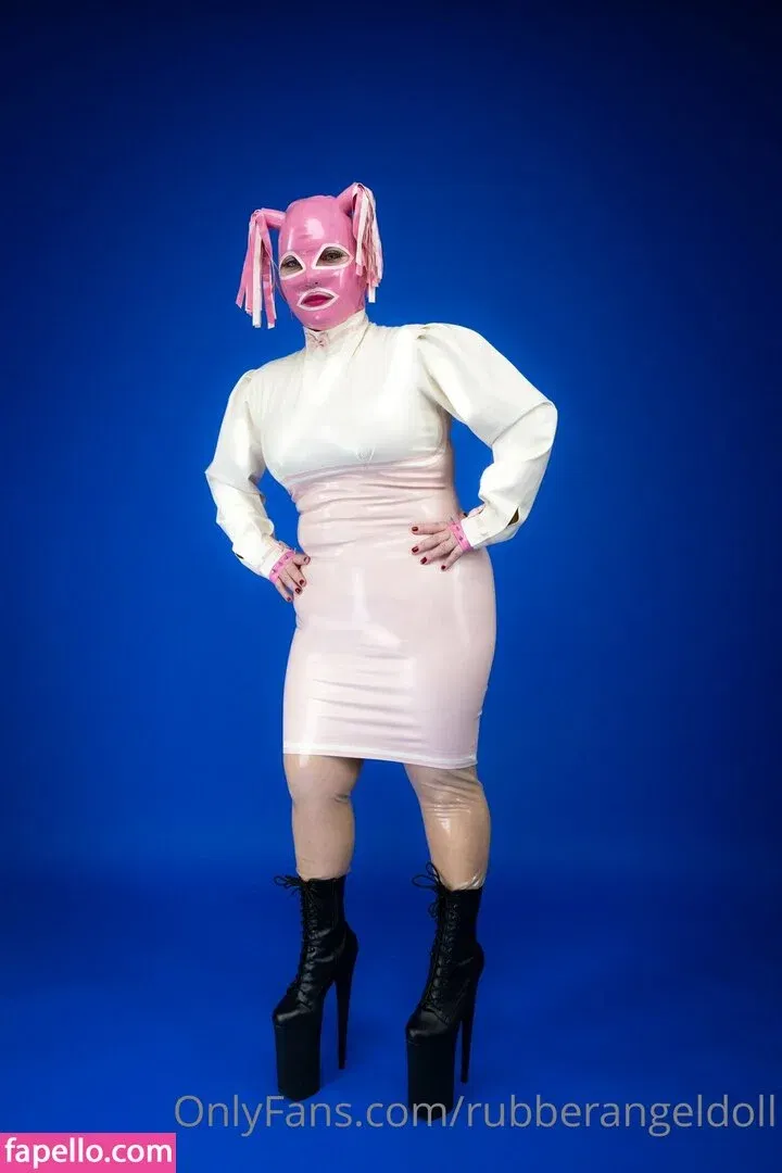rubberangeldoll Onlyfans Photo Gallery 