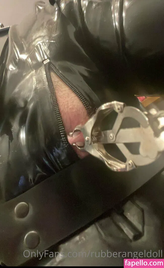 rubberangeldoll Onlyfans Photo Gallery 
