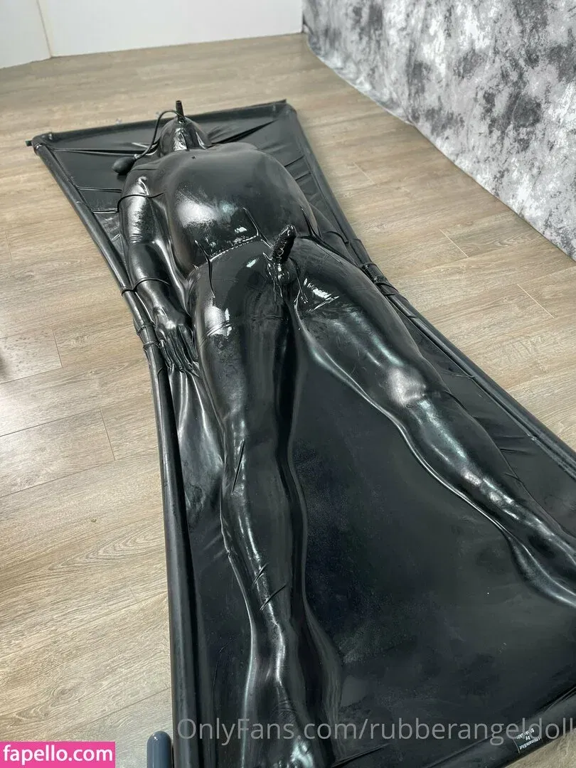 rubberangeldoll Onlyfans Photo Gallery 