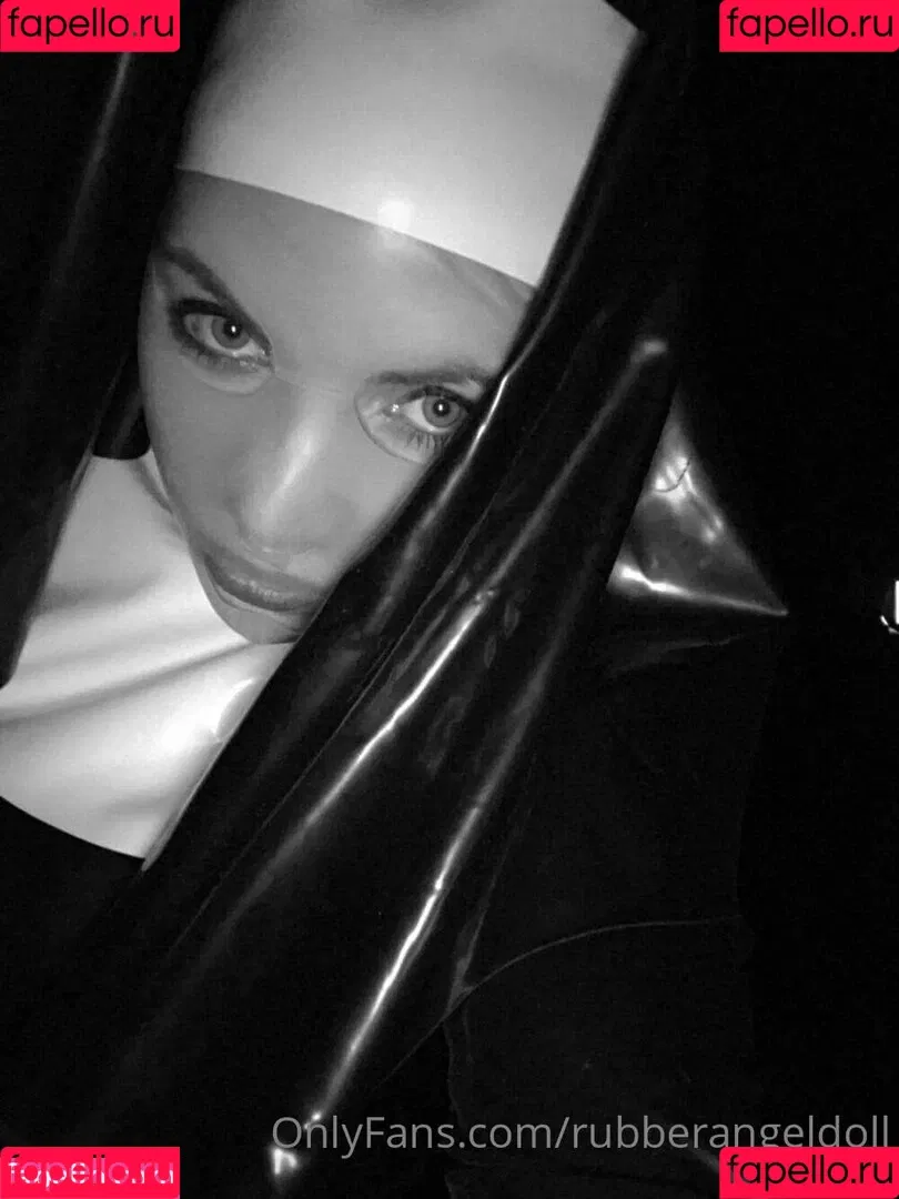 rubberangeldoll Onlyfans Photo Gallery 