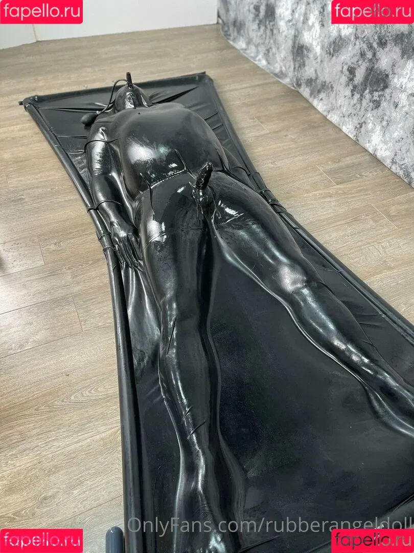 rubberangeldoll Onlyfans Photo Gallery 
