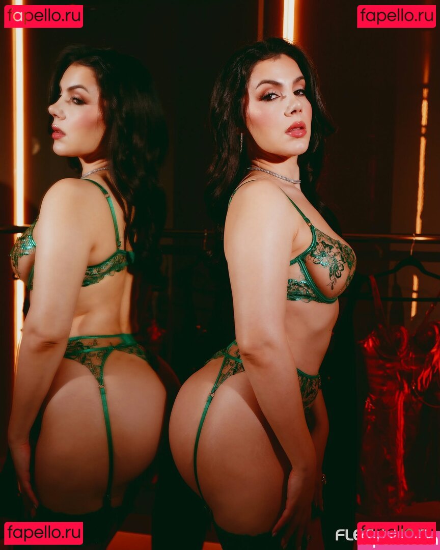 Valentina Nappi Nude Onlyfans Photo 8