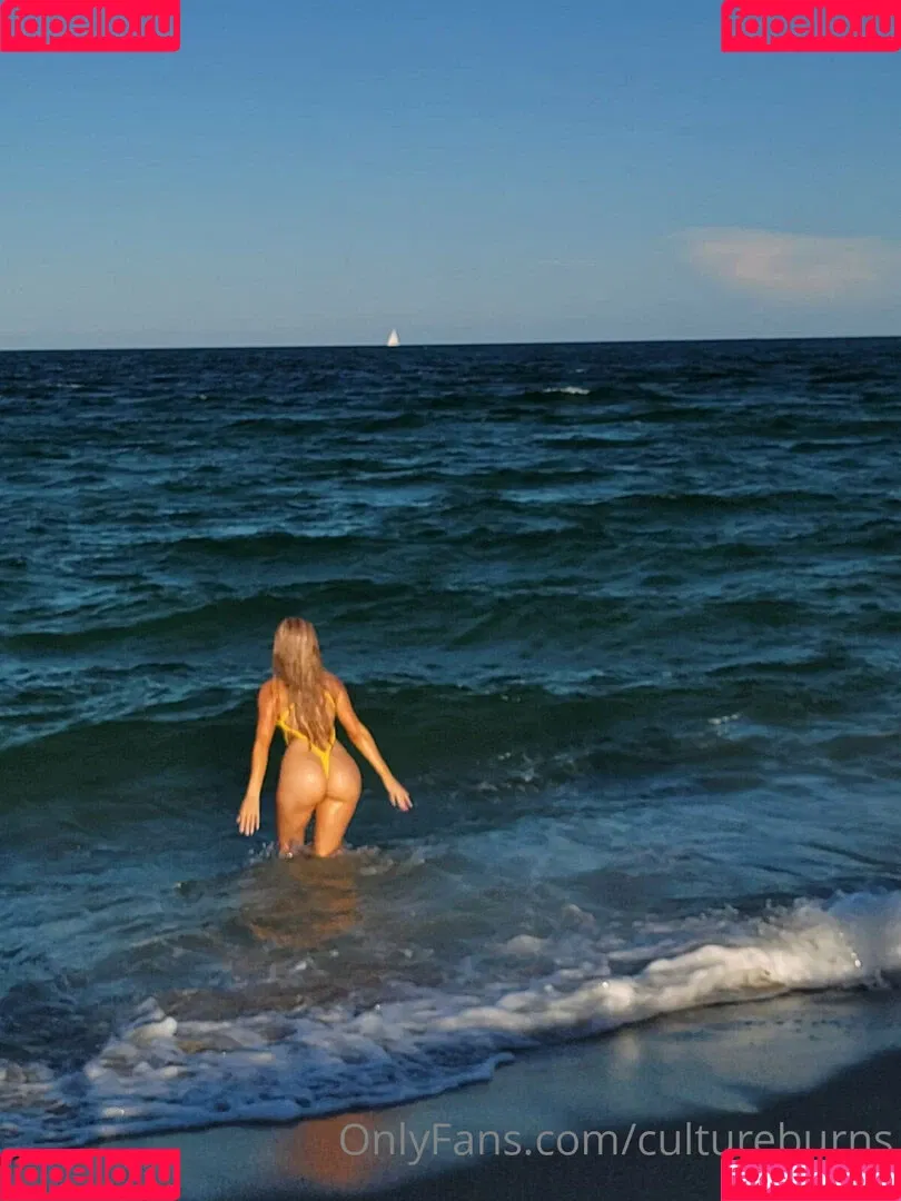 Cultureburns Onlyfans Photo Gallery 