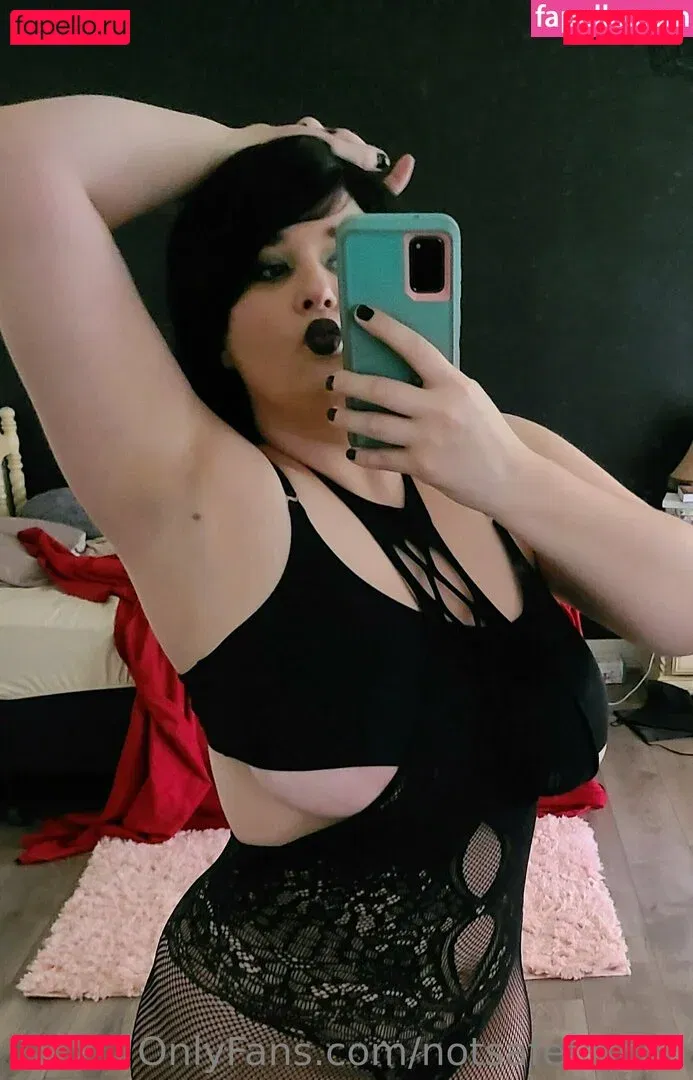 notsafeforcon Onlyfans Photo Gallery 