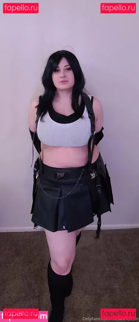 notsafeforcon Onlyfans Photo Gallery 