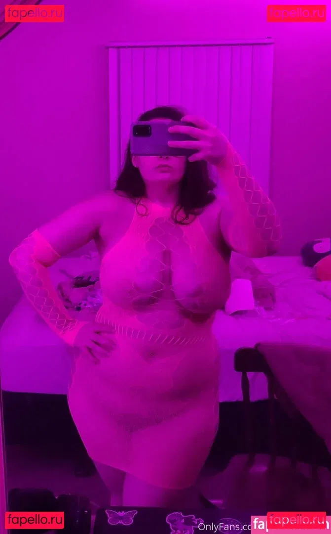 notsafeforcon Onlyfans Photo Gallery 