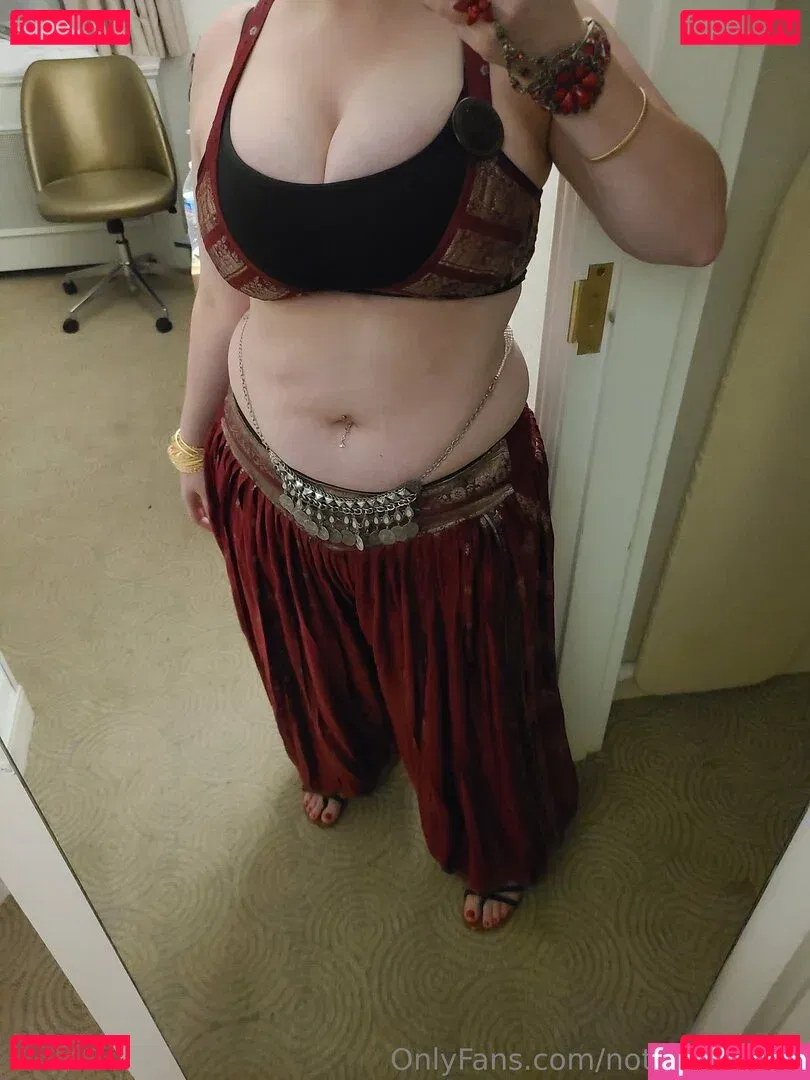 notsafeforcon Onlyfans Photo Gallery 