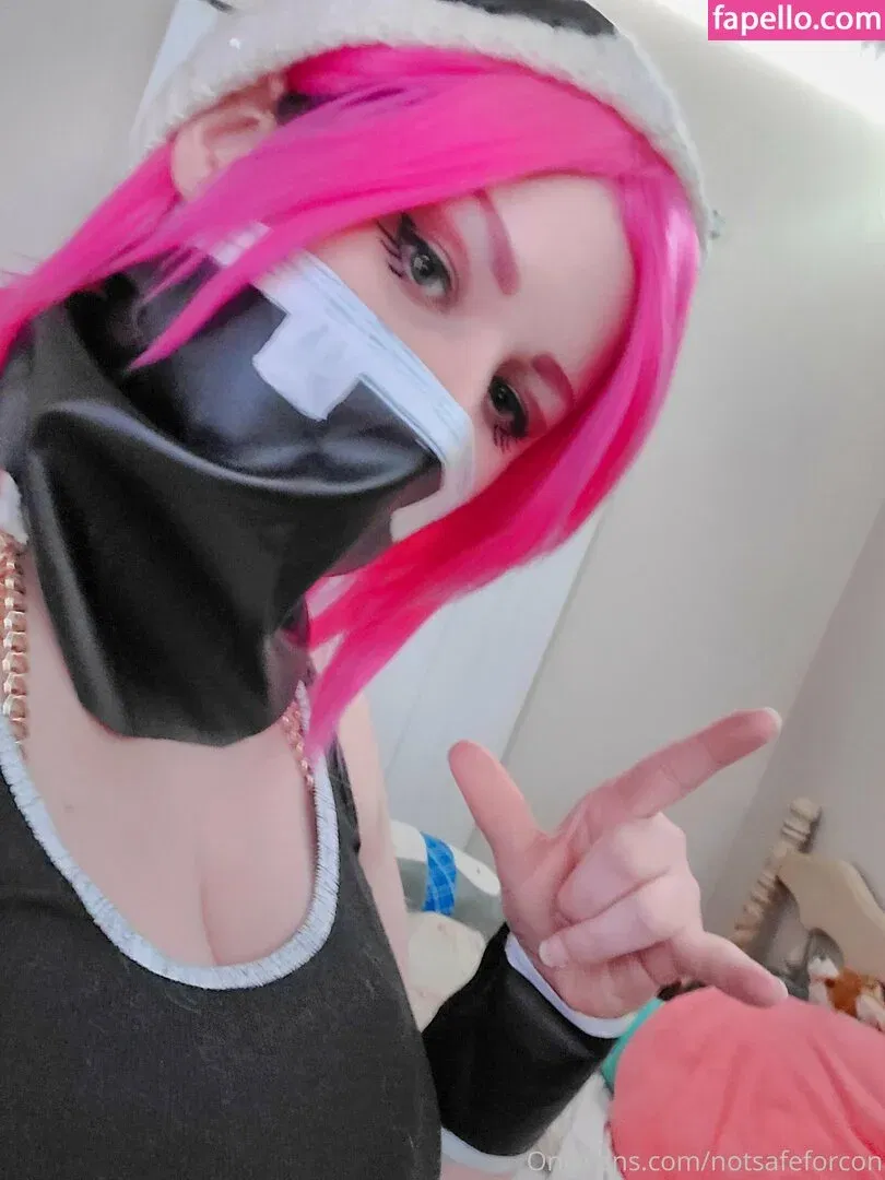 notsafeforcon Onlyfans Photo Gallery 