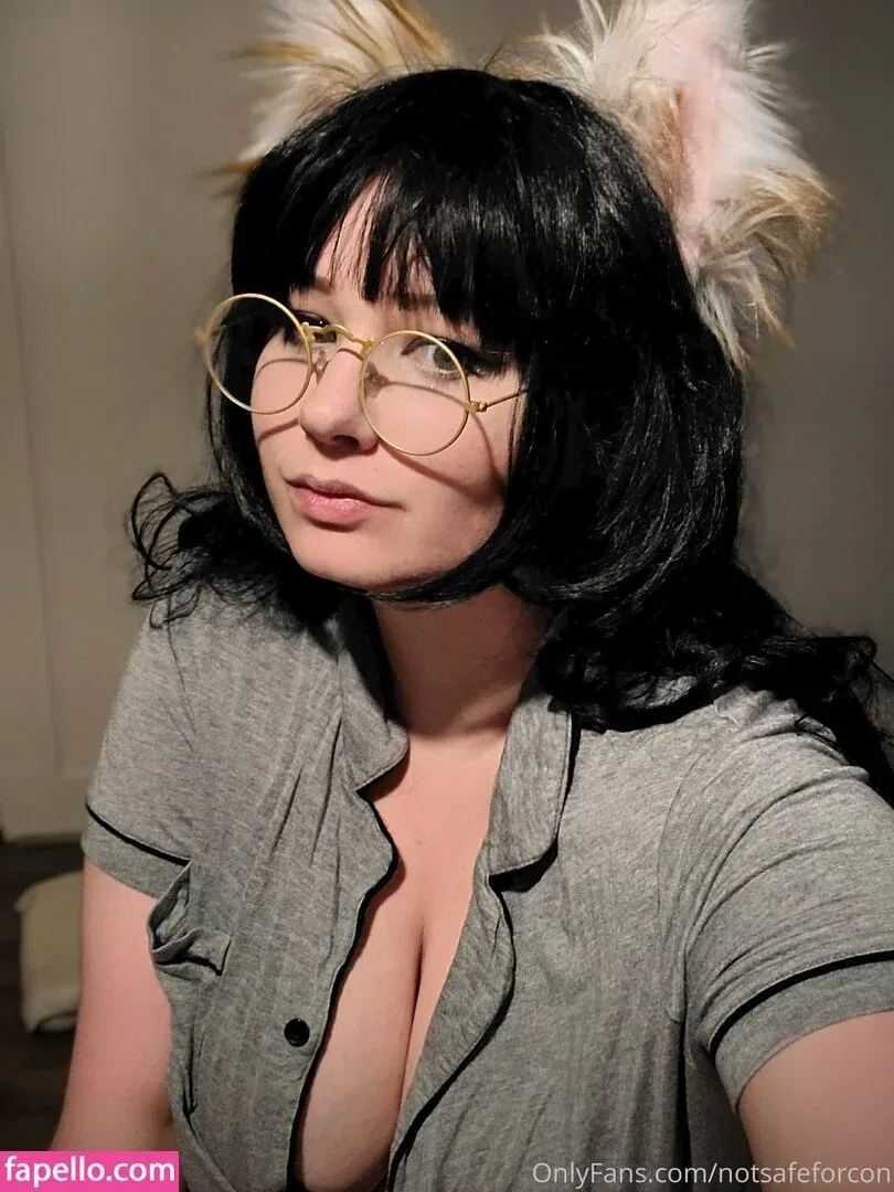 notsafeforcon Onlyfans Photo Gallery 