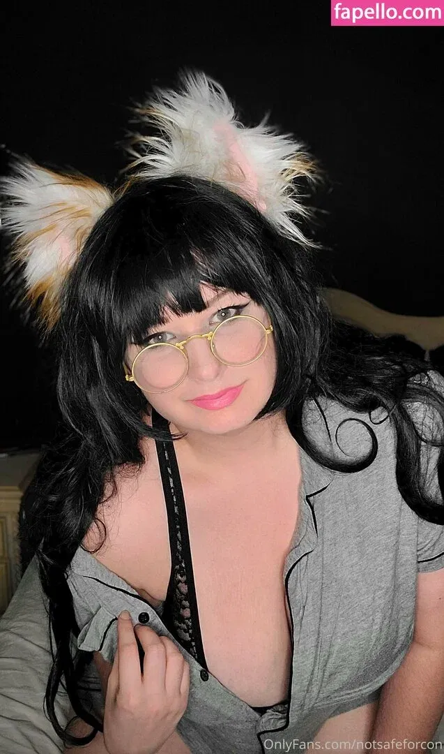 notsafeforcon Onlyfans Photo Gallery 