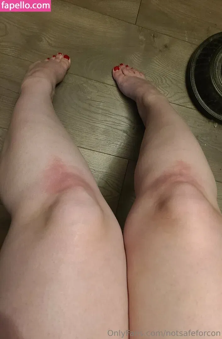 notsafeforcon Onlyfans Photo Gallery 