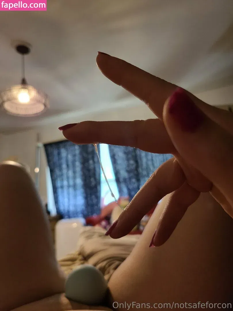 notsafeforcon Onlyfans Photo Gallery 