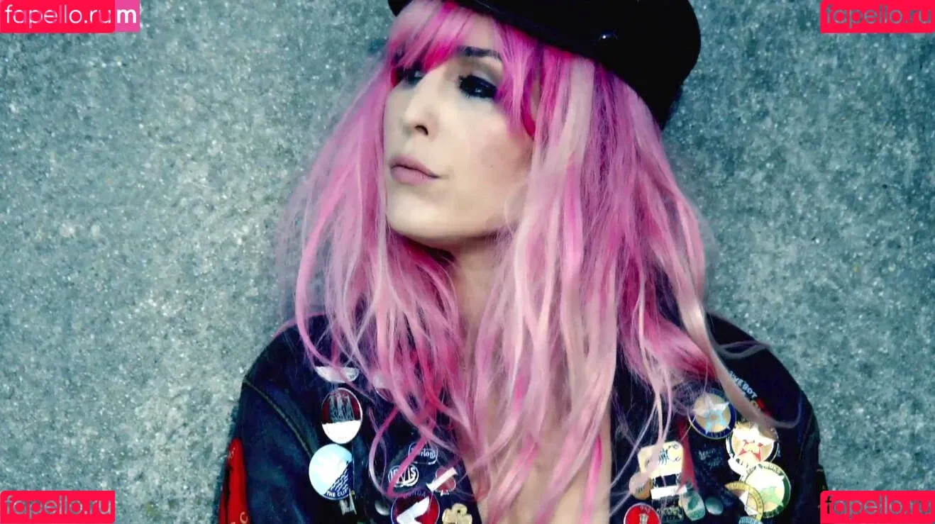 Noomi Rapace Onlyfans Photo Gallery 