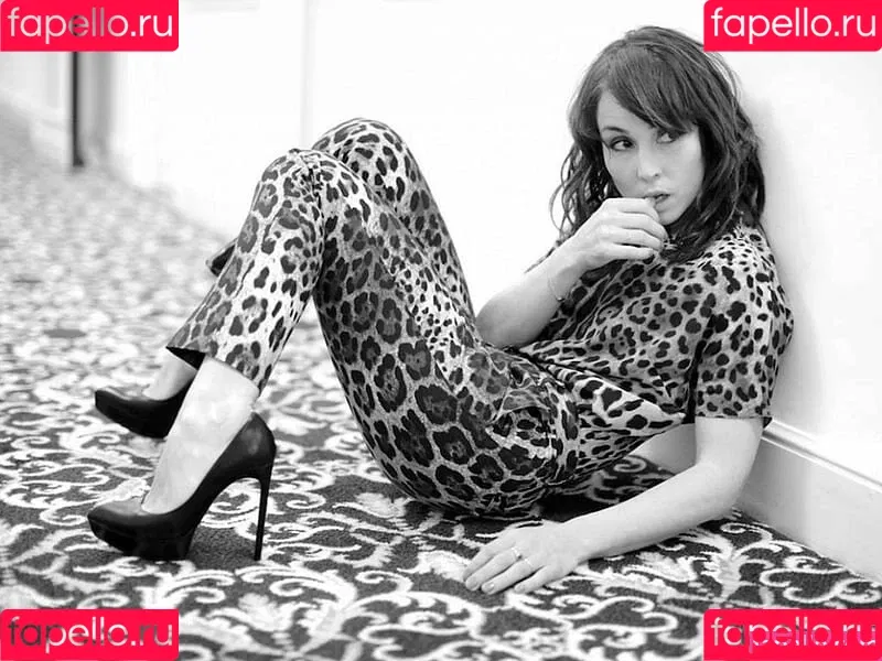 Noomi Rapace Onlyfans Photo Gallery 