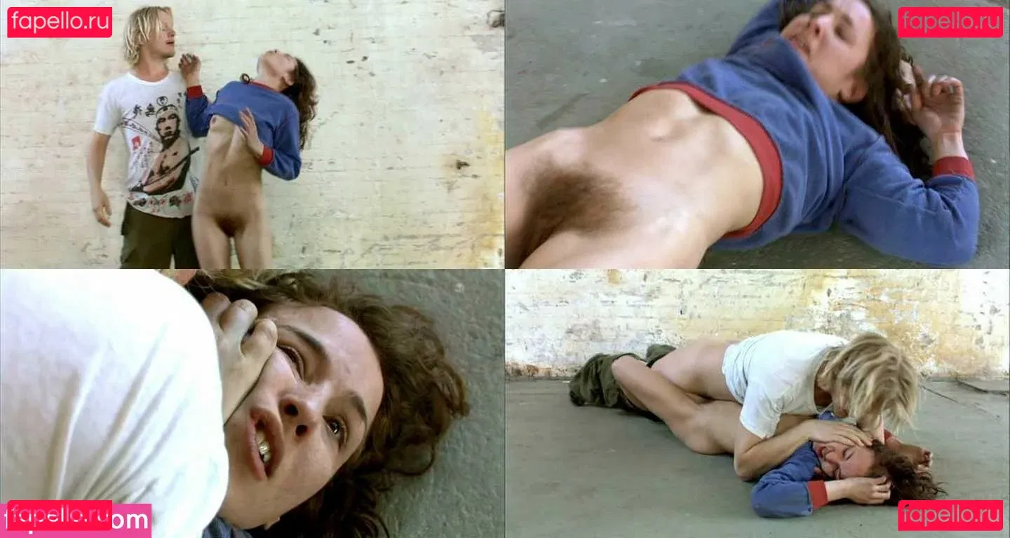 Noomi Rapace Onlyfans Photo Gallery 