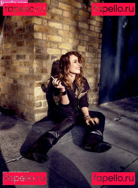 Noomi Rapace Onlyfans Photo Gallery 
