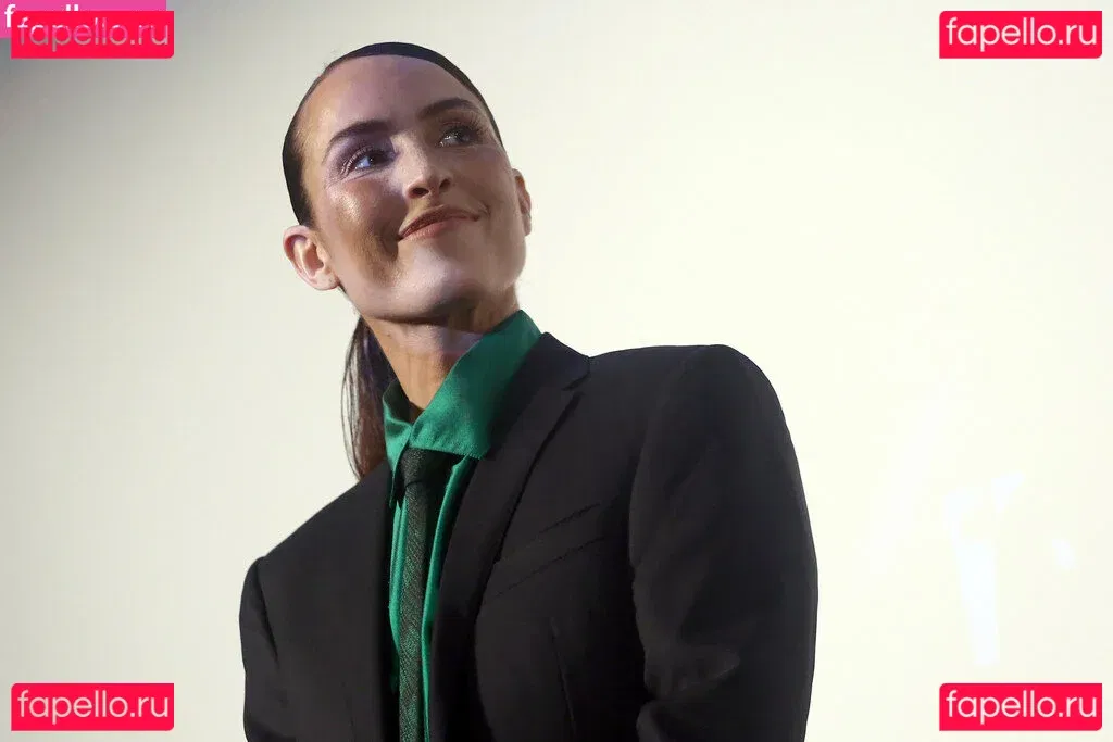 Noomi Rapace Onlyfans Photo Gallery 