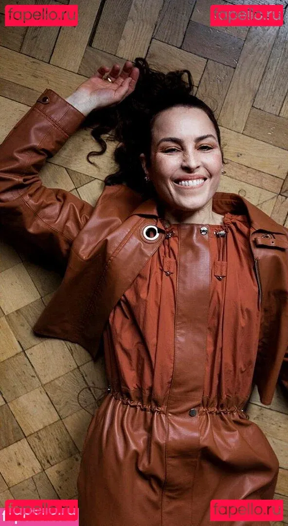 Noomi Rapace Onlyfans Photo Gallery 