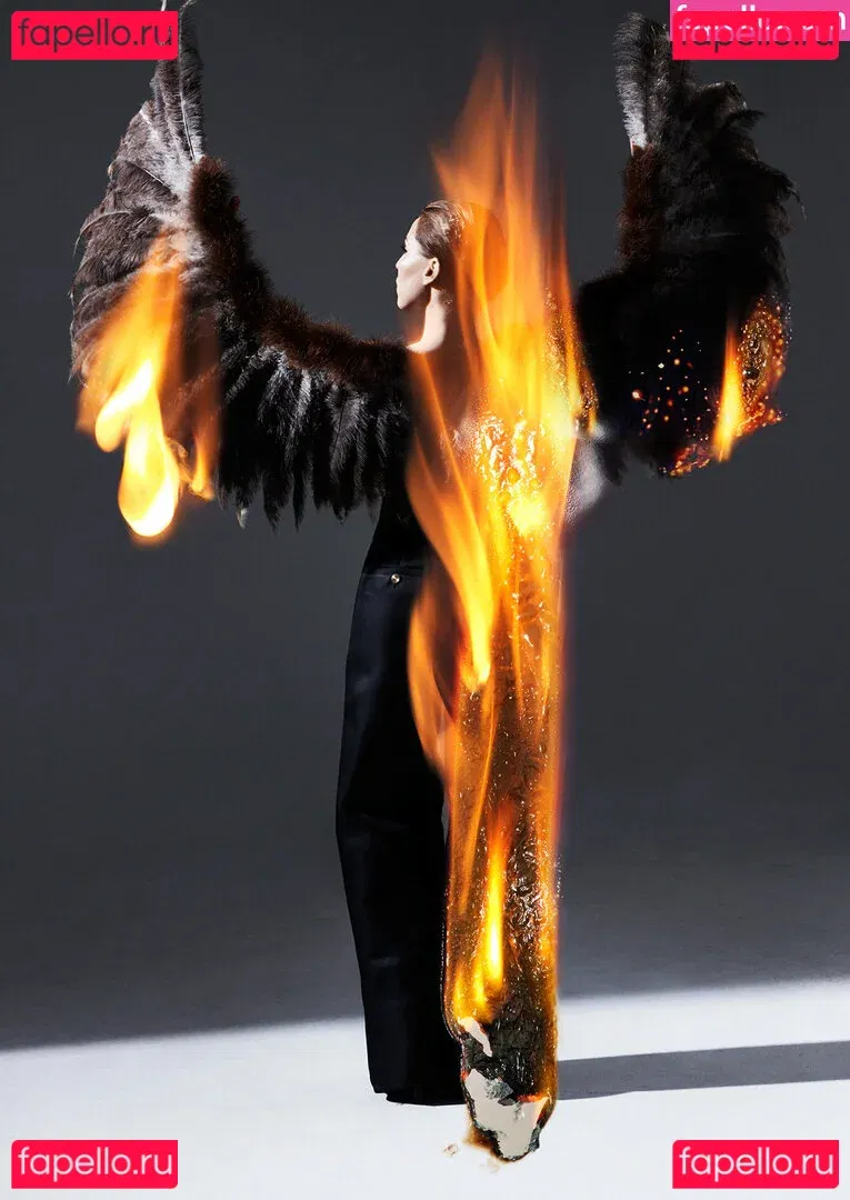 Noomi Rapace Onlyfans Photo Gallery 