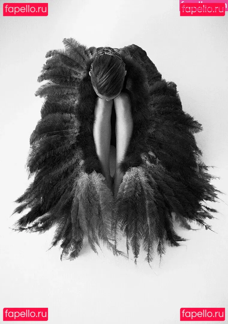 Noomi Rapace Onlyfans Photo Gallery 