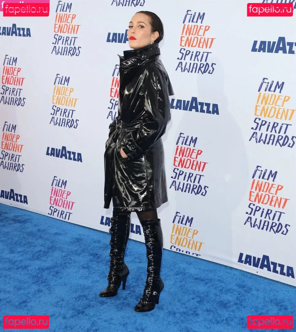 Noomi Rapace Onlyfans Photo Gallery 