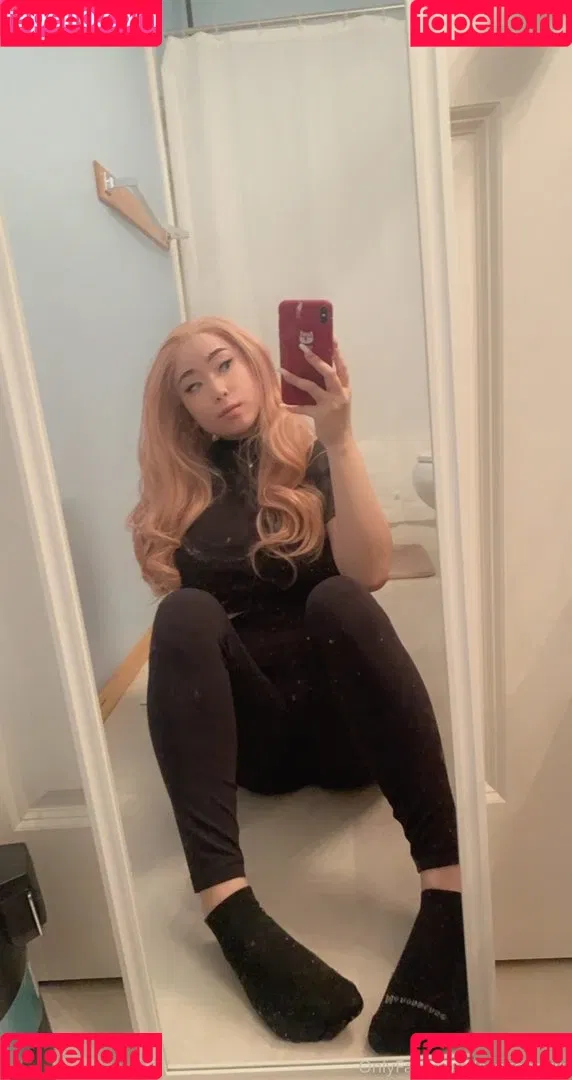 Azngoodgirl Onlyfans Photo Gallery 