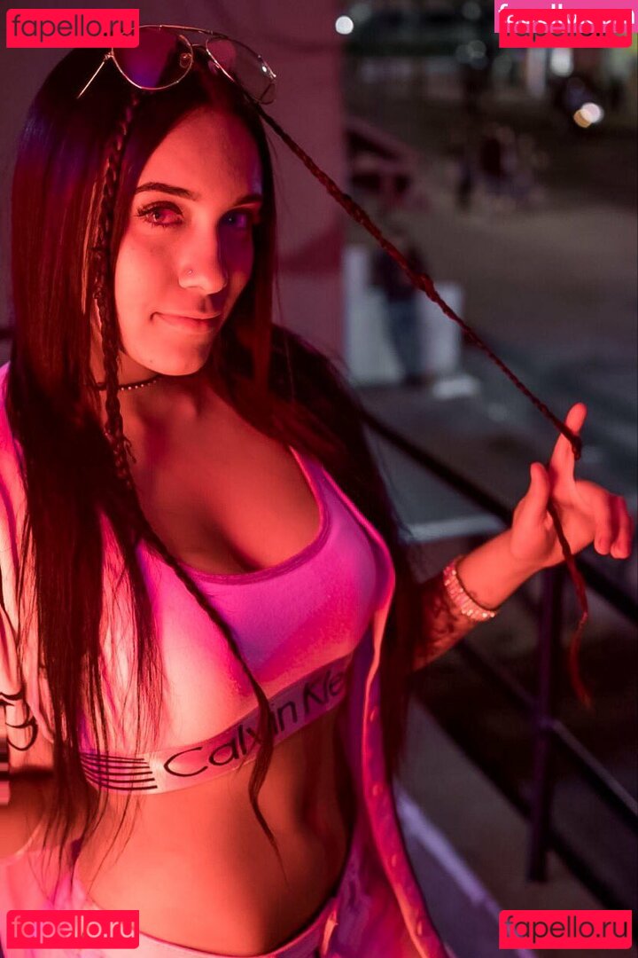 Laura Zarate Nude Onlyfans Photo 4