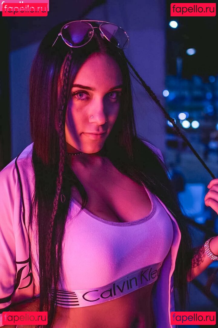 Laura Zarate Nude Onlyfans Photo 3