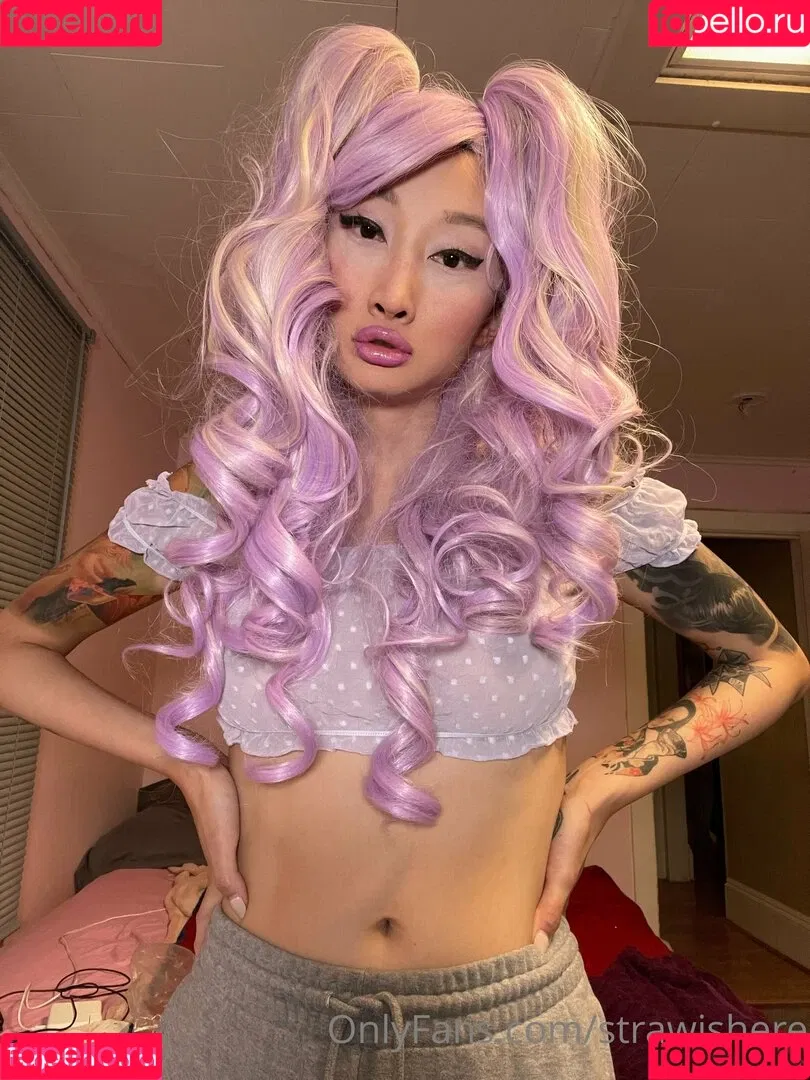 strawishere Onlyfans Photo Gallery 