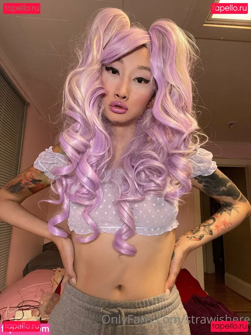 strawishere Onlyfans Photo Gallery 