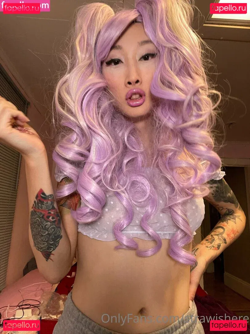 strawishere Onlyfans Photo Gallery 