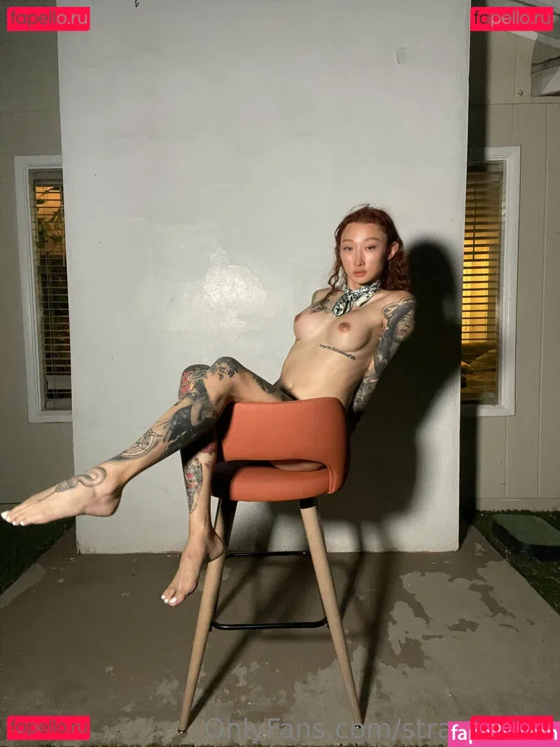 strawishere Onlyfans Photo Gallery 