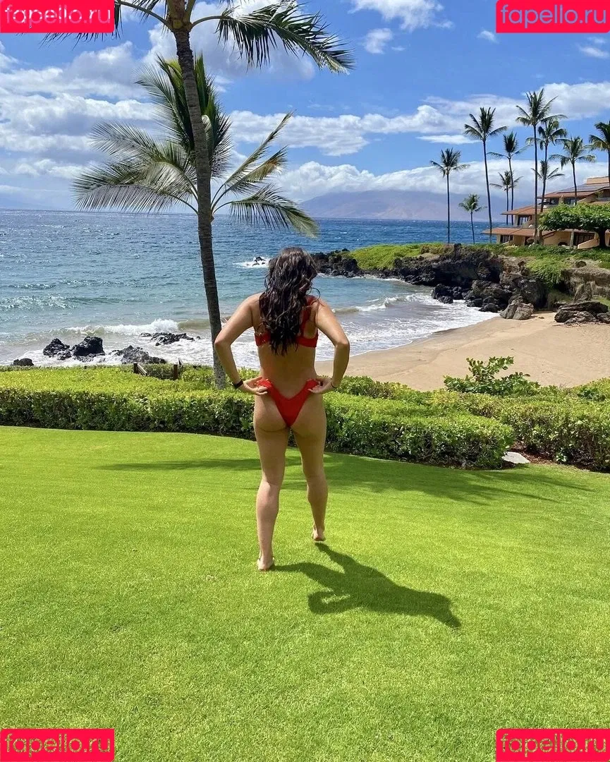 Kira Kosarin Onlyfans Photo Gallery 